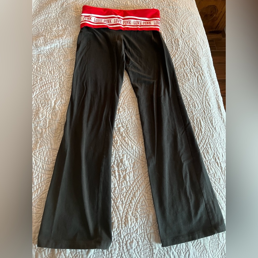 Flared yoga pants